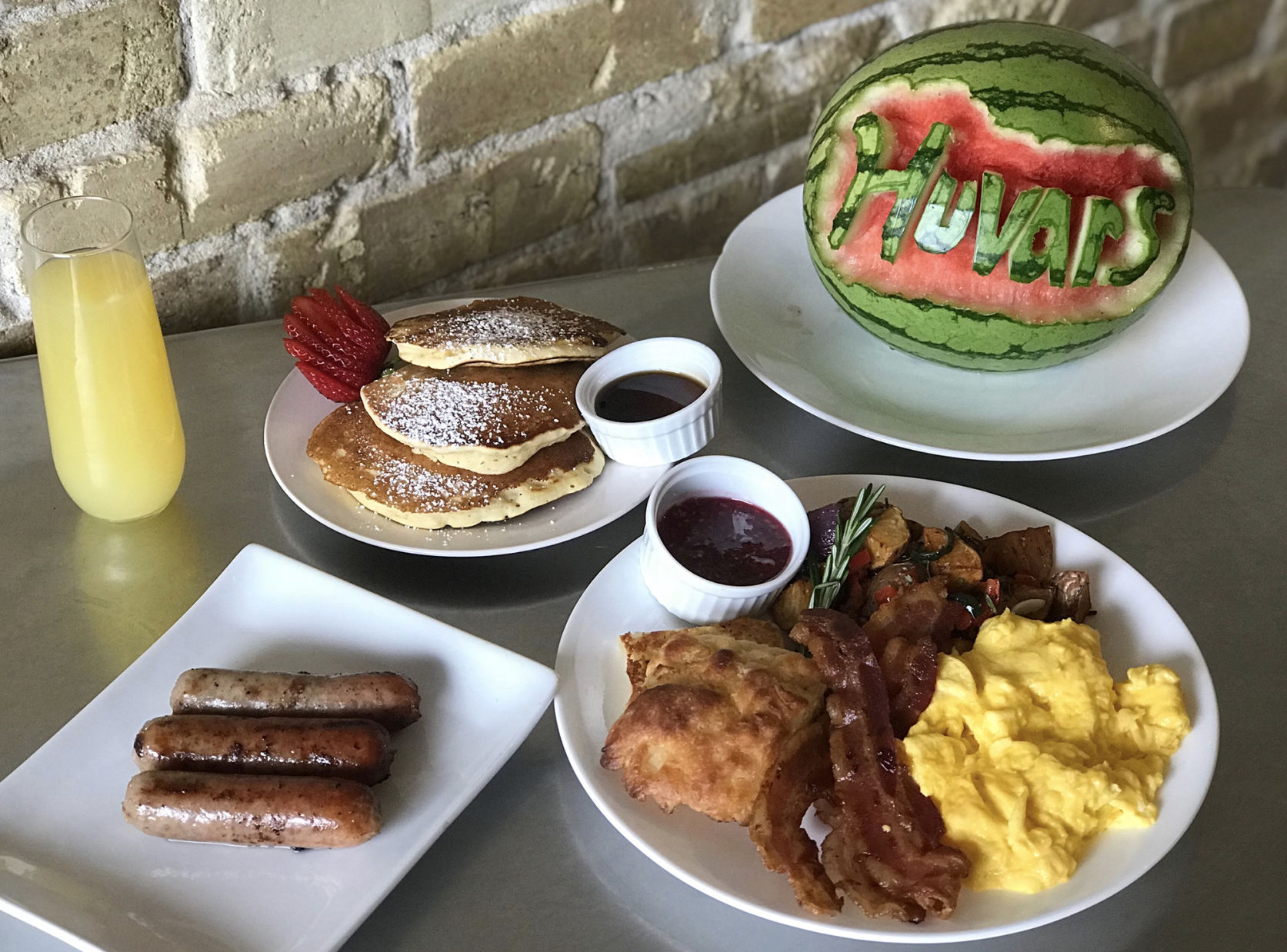 Huvar's brunch